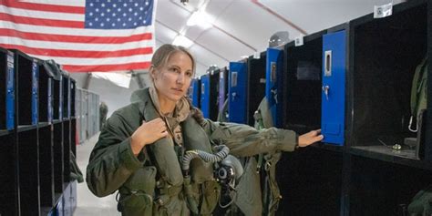 Us Air Force Pilot Call Sign Banzai Becomes First Woman To Fly F 35a