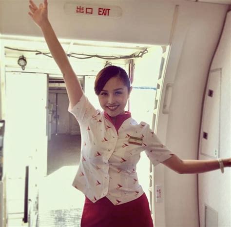 【hong kong】 cathay pacific airways cabin crew キャセイパシフィック航空 客室乗務員 【香港