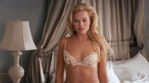 Margot Robbie S Sexy Snaps With Focus Co Star Will Smith