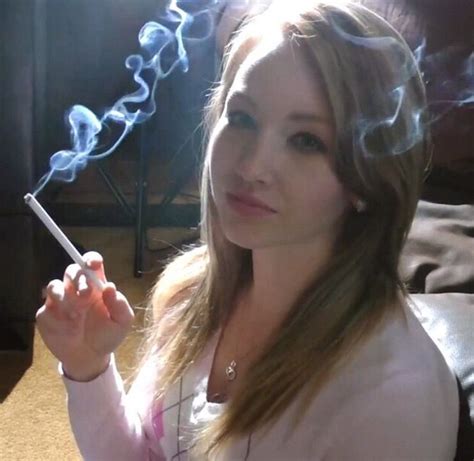 why do girls smoke photo girl smoking 120 girl smoking smoke smoking ladies