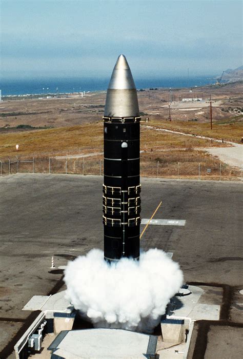 peacekeeper missile