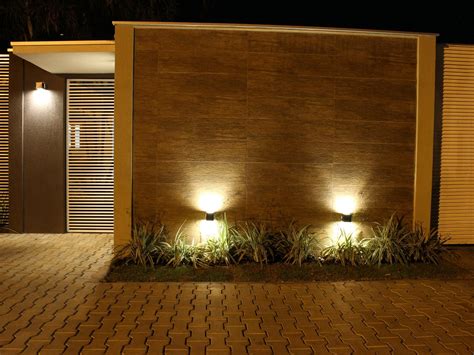 reforma da fachada projeto de iluminacao  paisagismo modern landscaping modern house