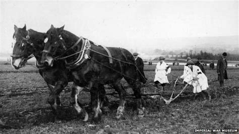 How Land Girls Helped Feed Britain To Victory In Ww1 Bbc