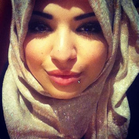 179900 10150953460297730 1555322189 n in gallery arab whore in hijab picture 5 uploaded by