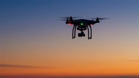 racionalizacion bastante abierto imagenes de drones volando fisica tornillo envidia