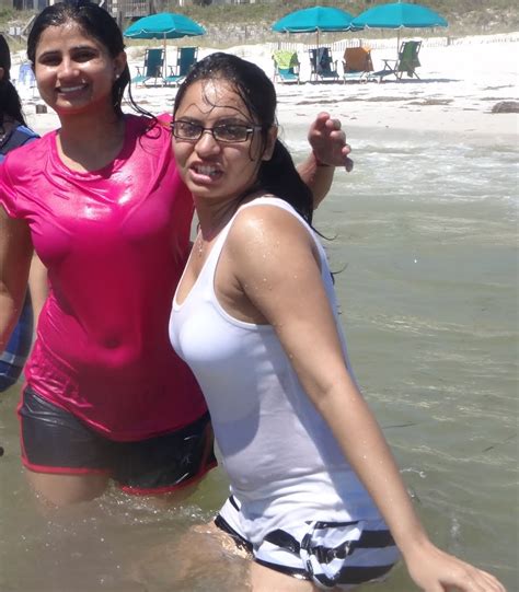 Wet Desi Girls Showing Big Boobs