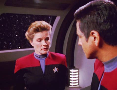 Janeway And Chakotay Star Trek Voyager Photo 31844379