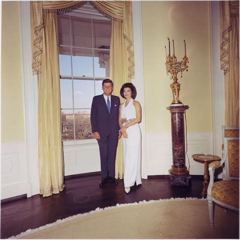 file president and first lady portrait photograph president kennedy