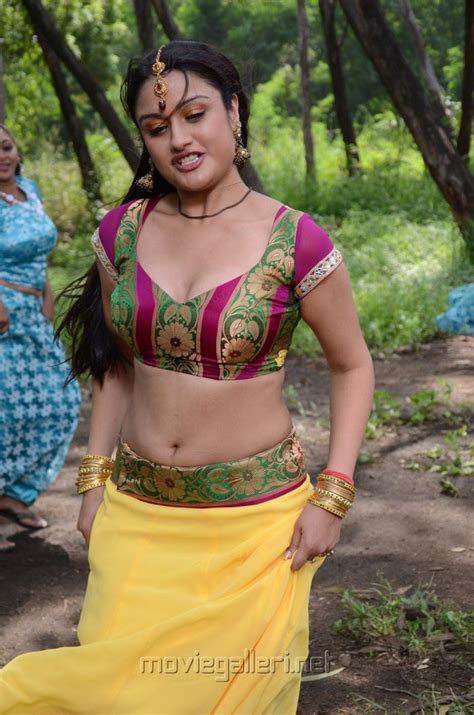 actress sonia agarwal hot photos in kathanayaki movie