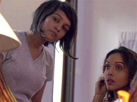 Indias First Ad Featuring A Lesbian Couple Deserves A Thumbs Up