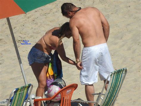 Couple In Pina Beach Brazil April 2022 Voyeur Web
