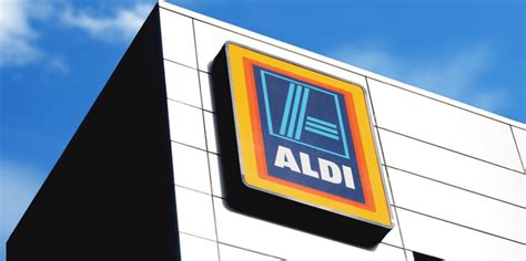 aldi  open   stores   uk  year creating  jobs market business news