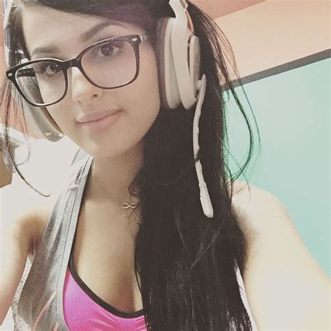 sssniperwolf cleavage and sexy pics 73 pics sexy youtubers