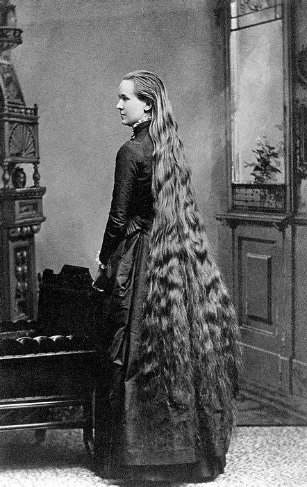 38 Photos That Prove Victorian Women Never Cut Their Hair