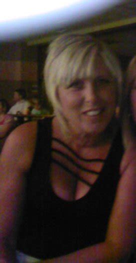 justv2011 45 from london is a local granny looking for