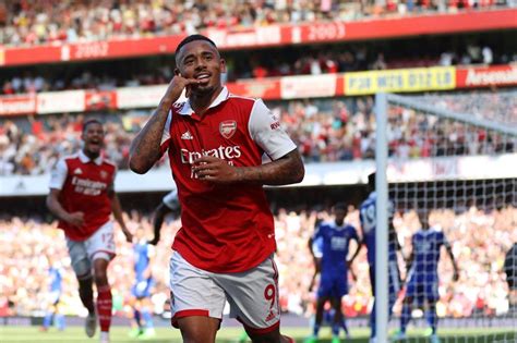 arsenal   leicester city gabriel jesus stars  arsenal cruise