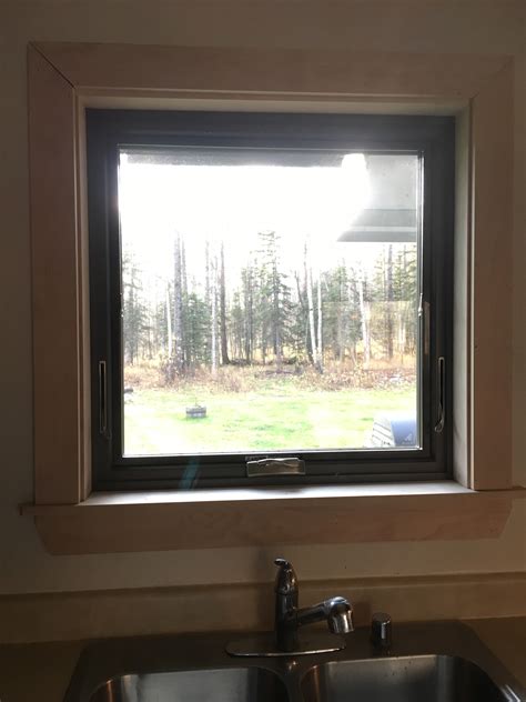 clean  eood andersen awning windows