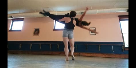 Partnering Its Ballet Asher Danseur Ignoble