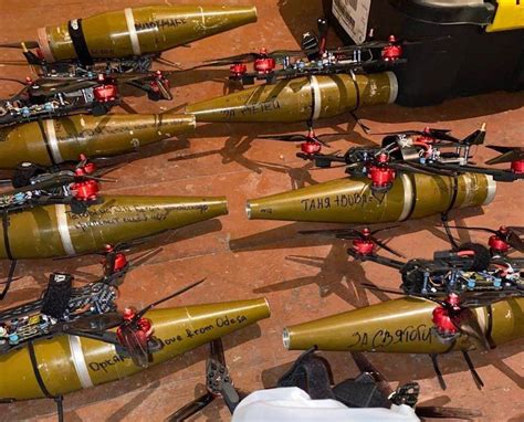 ukrainian fpv  person view kamikaze drones armed  mm pg  warheads
