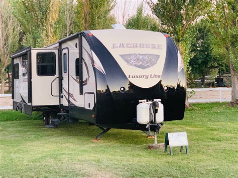 rent   luxury lacrosse travel trailer  rv rental