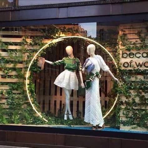 perfect commercial window display ideas   business glasswest