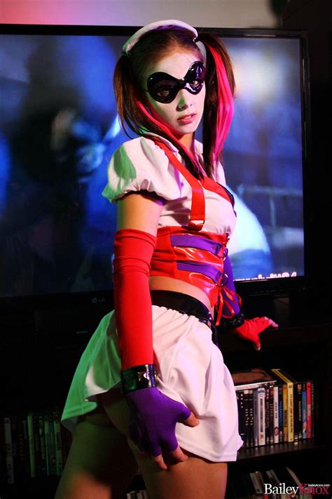 bailey knox gives you a little harley quinn from arkham asylum cosplay coed cherry