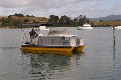 diy pontoon tiny houses