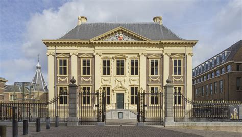 mauritshuis royal picture gallery  hague  amsterdam