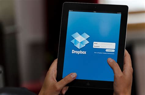 dropbox dbx st quarter earnings   expect nasdaqcom