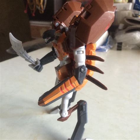 transformers robots in disguise warrior scorponok in hand images