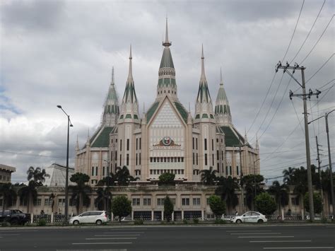 ang iglesia ni cristo iglesia ni cristo  controverisal filipino sect targeting africa asia