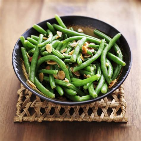 spicy green beans with toasted almonds pepperscale