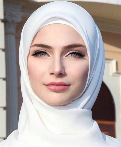 pin oleh asiah di beautiful hijab~shawl~scarf niqab~khimar beautiful hijab beautiful muslim