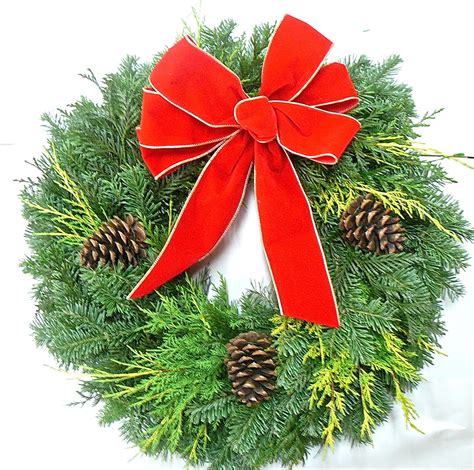 traditional velvet fresh christmas wreath    wreath depot