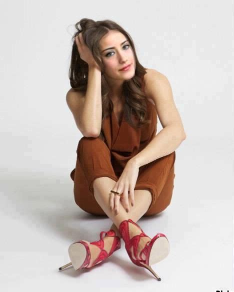 Turkish Actress Hazal Kaya Celebrities Pinterest