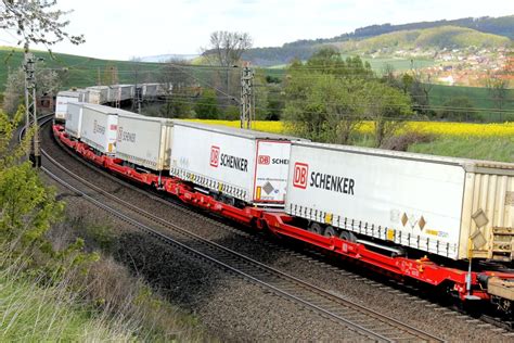 db schenker   strong rise  contract logistics oesterreichische verkehrszeitung
