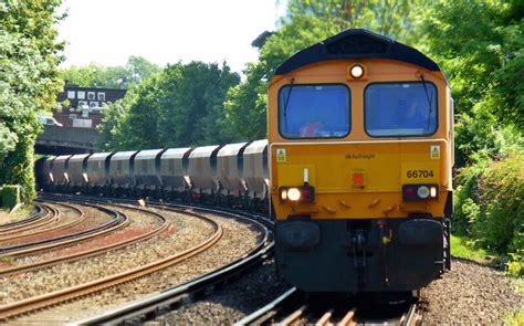 Uk Rail Freight Continues To Decline – Freight Moved Freight Lifted