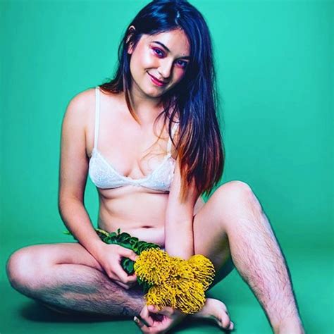Weird Instagram Beauty Trend Girls With Hairy Legs Camtrader