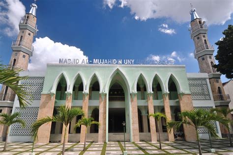 masjid mujahidin uny galeri foto