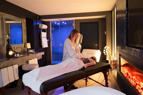 luxe retreat unveiling  cost   sheraton niagara spa suite