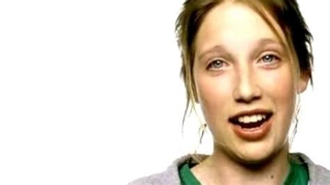 Today In Apple History Switch Ad Turns Ellen Feiss Into Unlikely Star