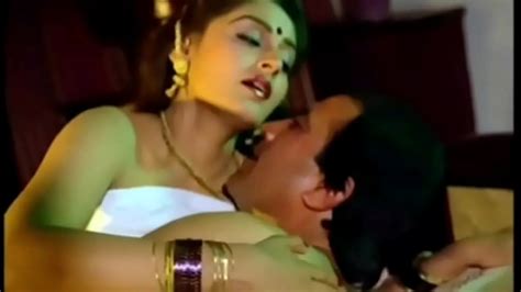 Indian Actress Horny Expression And Saree Strip Xvideos
