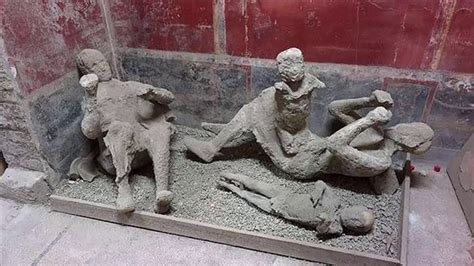 taş kesilen İnsanlar pompei youtube
