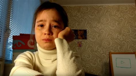 No One Showed Up Russian Girl S Tearful Fan Meet Video Tugs At