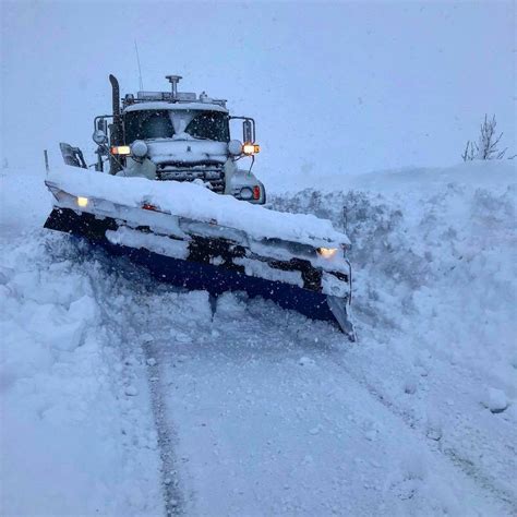 most extreme snowfall rates on record in alaska 10 inches of snow per