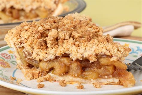 baked apple crumb pie  oz valu foods