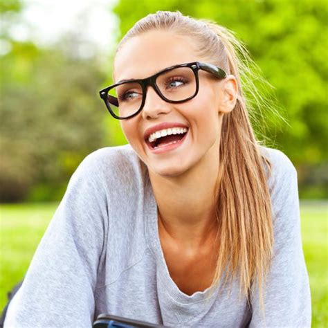 paris type style frauen mit brille nerdy glasses for girls nerdy