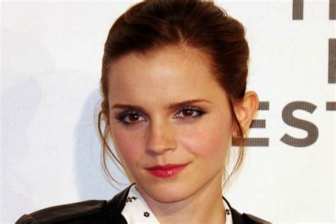 anti feminist for exposing her breasts emma watson responds to photo