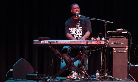 robert glasper recruits terrace martin and more for blue note residency