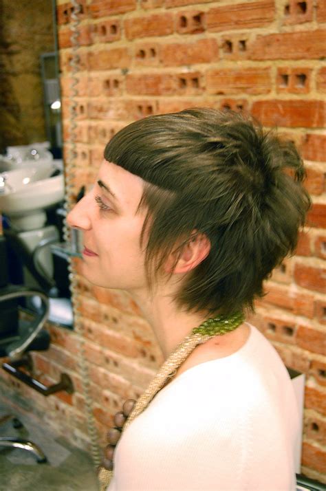 short fringe hairstyle haircut by ramona hairport